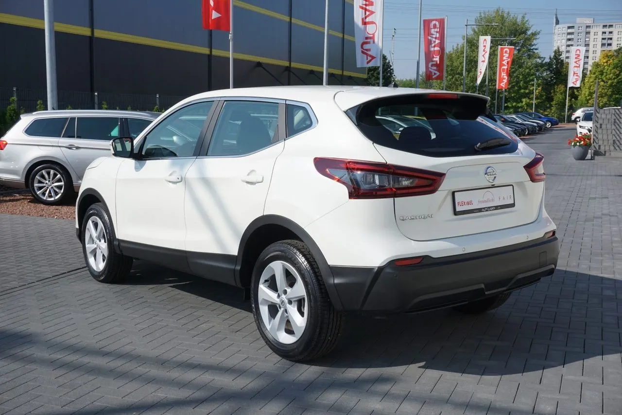 Nissan Qashqai 1.3 DIG-T...  Image 2