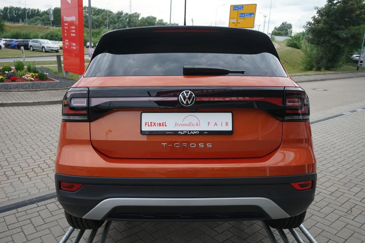 Volkswagen T-Cross 1.0 TSI DSG Navi...  Image 3